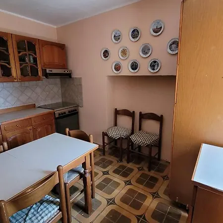 Indipendente Vacanze A Palazzo Lupis Сasa de vacaciones