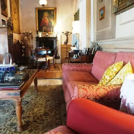 Indipendente Vacanze A Palazzo Lupis 別荘 Grotteria