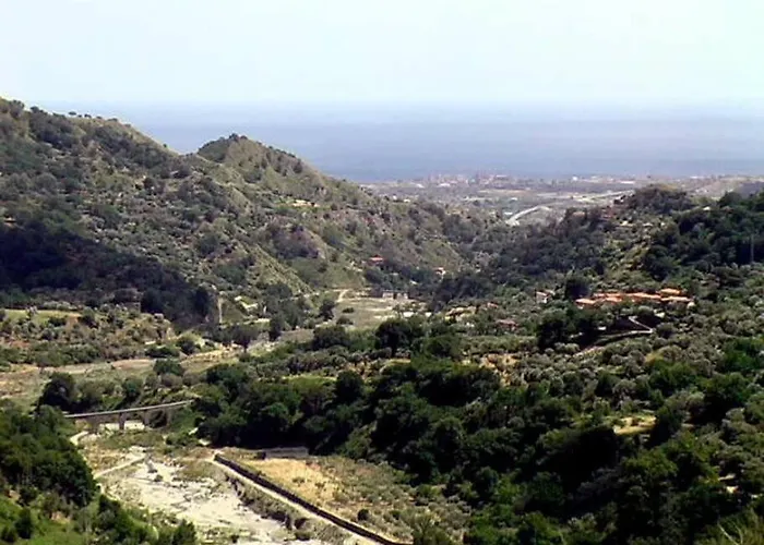 בית נופש Indipendente Vacanze A Palazzo Lupis *