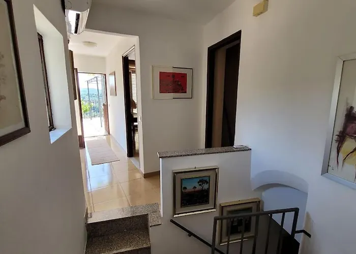 度假居 Indipendente Vacanze A Palazzo Lupis