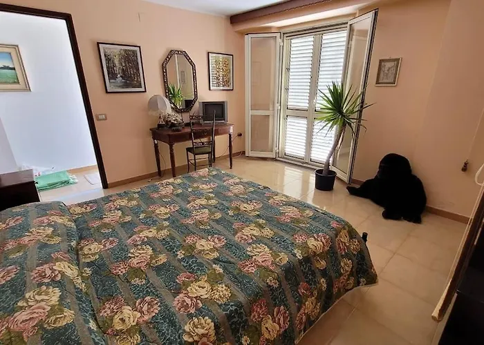 בית נופש Indipendente Vacanze A Palazzo Lupis